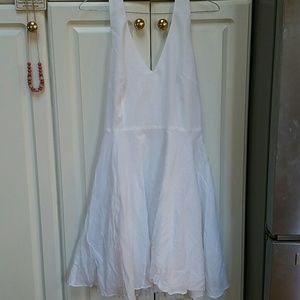 Moda💥 Intl White Halter Dress  Size 6   D017